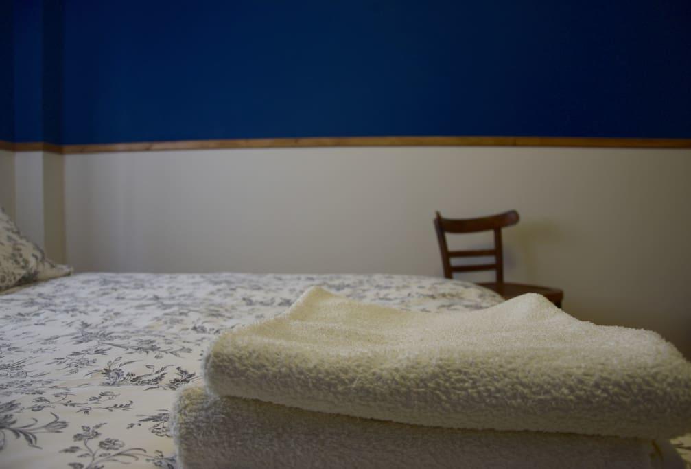 Blue & Red Apartment Athena Bagian luar foto