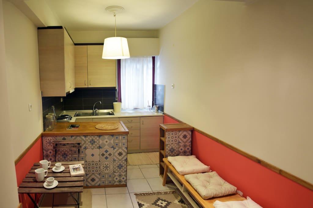 Blue & Red Apartment Athena Bagian luar foto