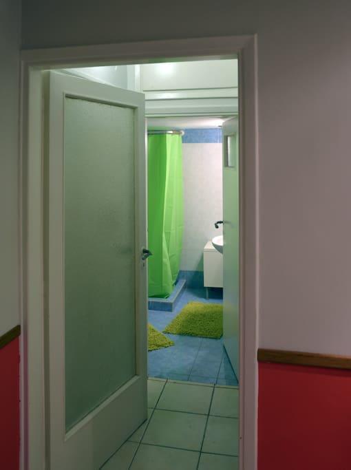 Blue & Red Apartment Athena Bagian luar foto